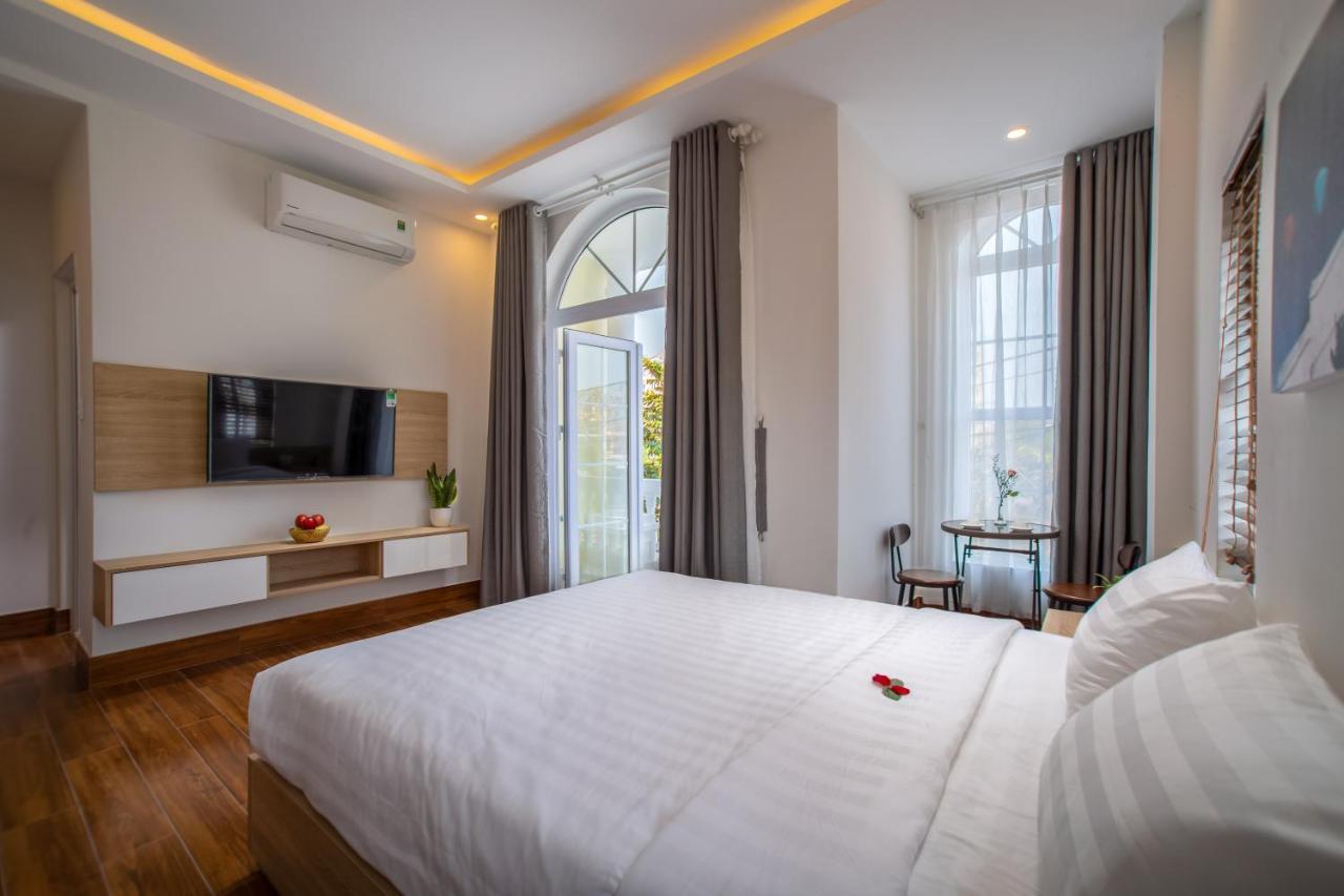 King Room with Balcony